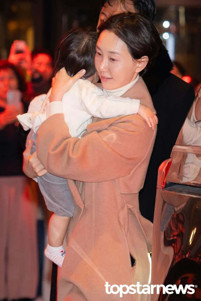 Lee Yoo Young second child